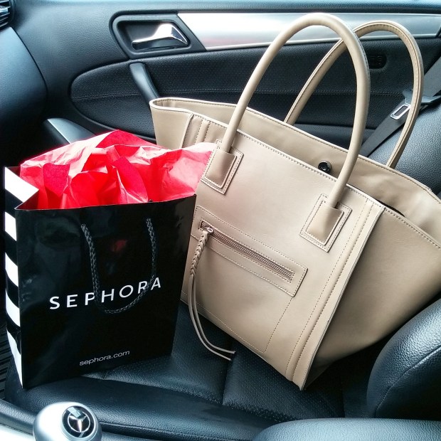 Chic in Academia, http://chicinacademia.com